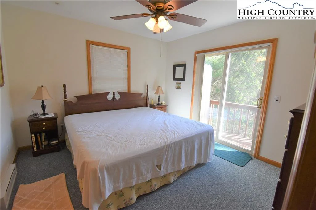 Image number 12 for the current listing