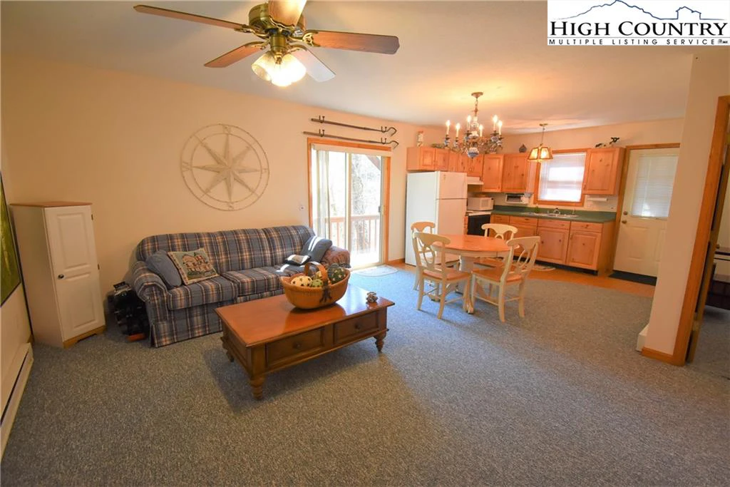 Image number 8 for the current listing
