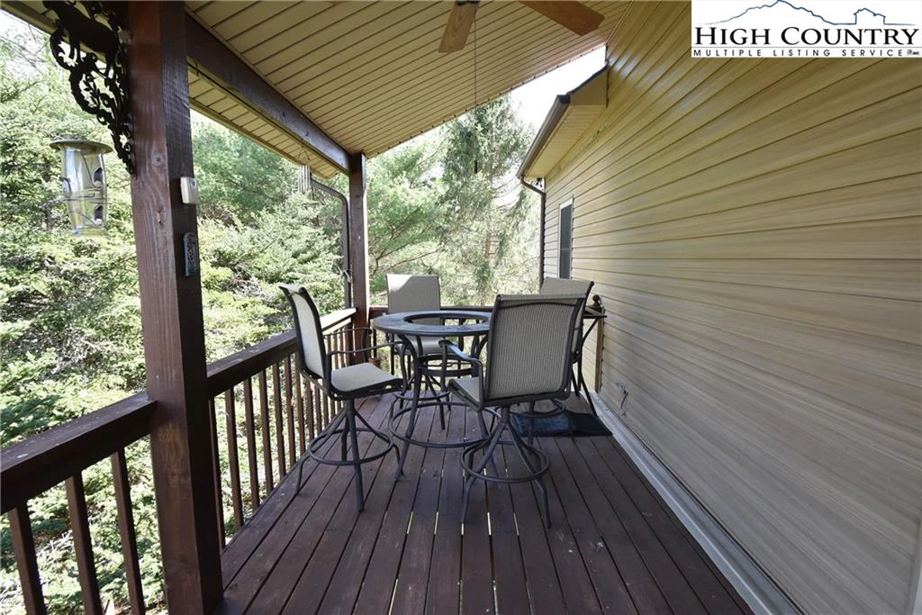 Image number 5 for the current listing