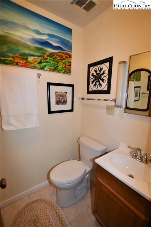 Image number 11 for the current listing