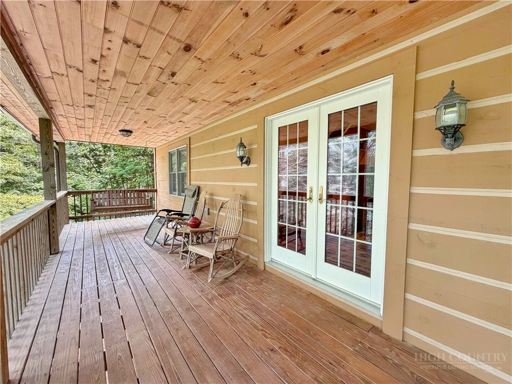 Image number 12 for the current listing