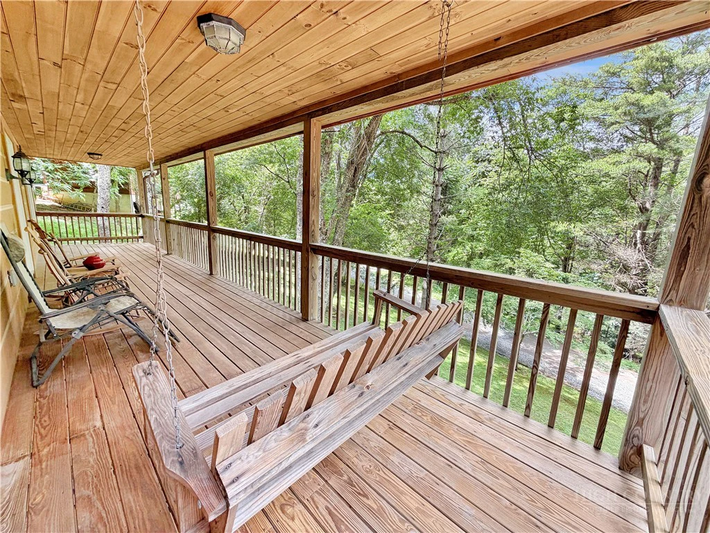 Image number 5 for the current listing