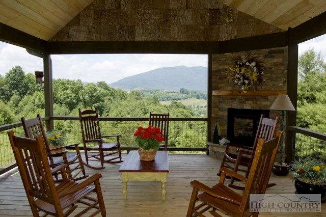 Image number 22 for the current listing