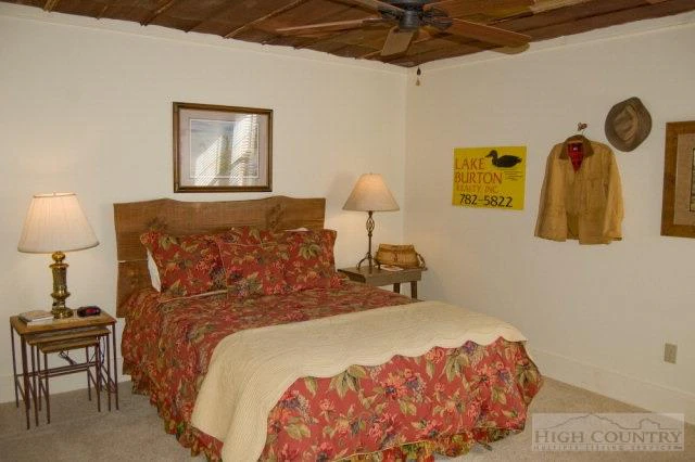 Image number 6 for the current listing
