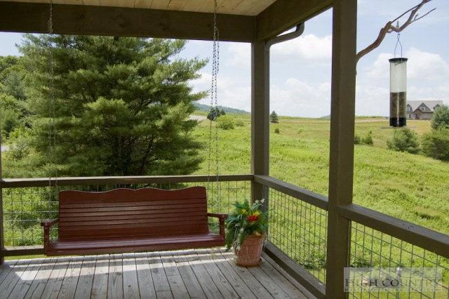 Image number 13 for the current listing