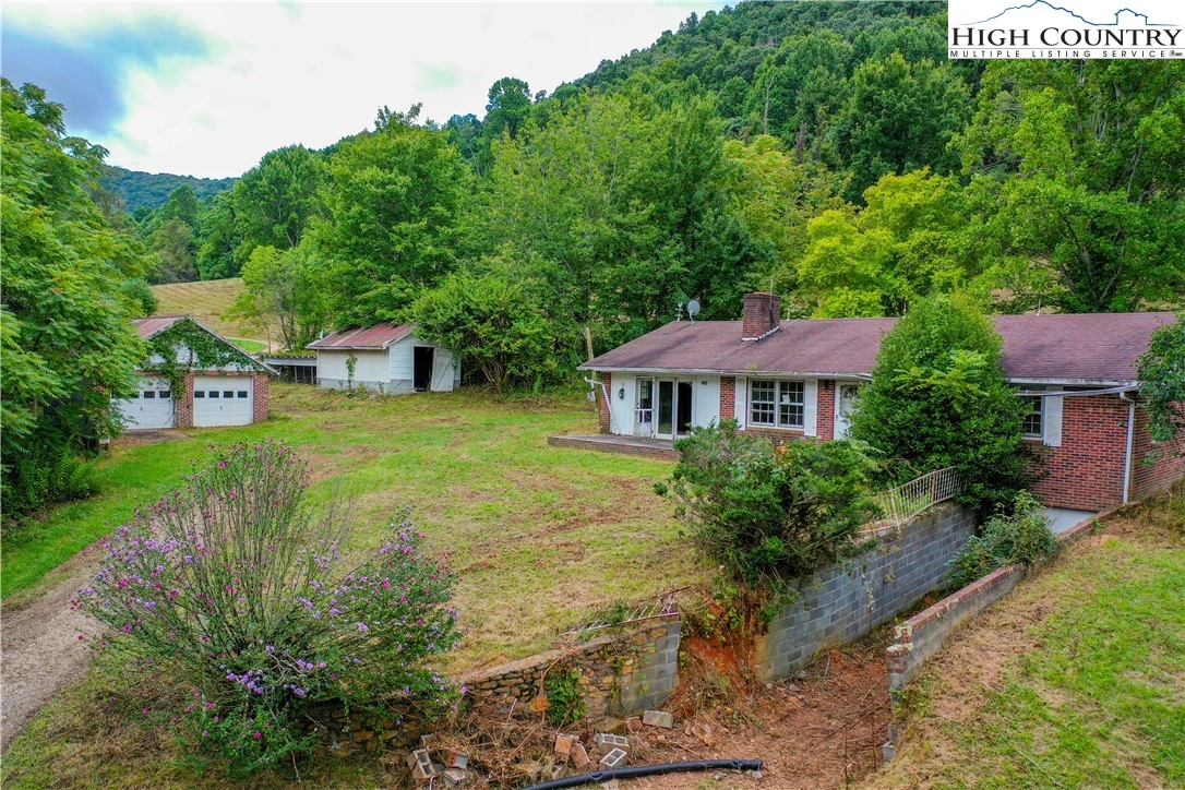 Image number 21 for the current listing