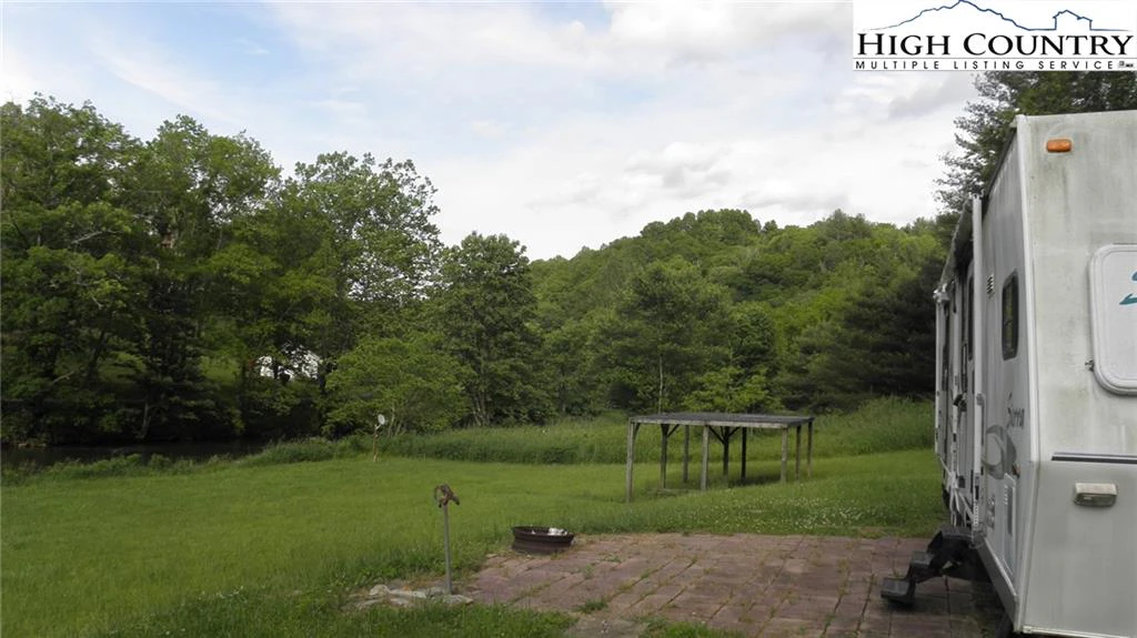 Image number 9 for the current listing