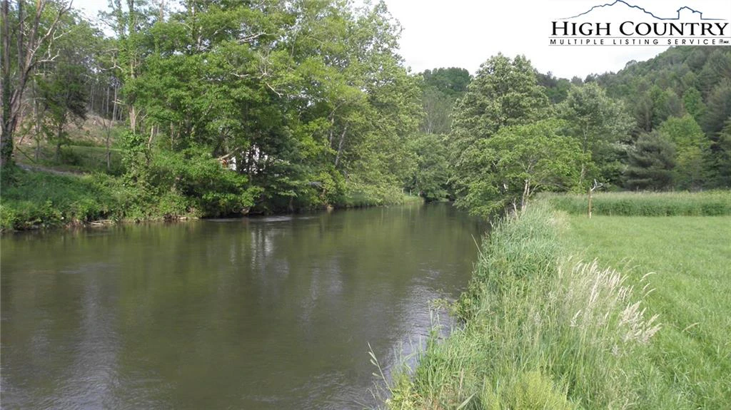Image number 20 for the current listing