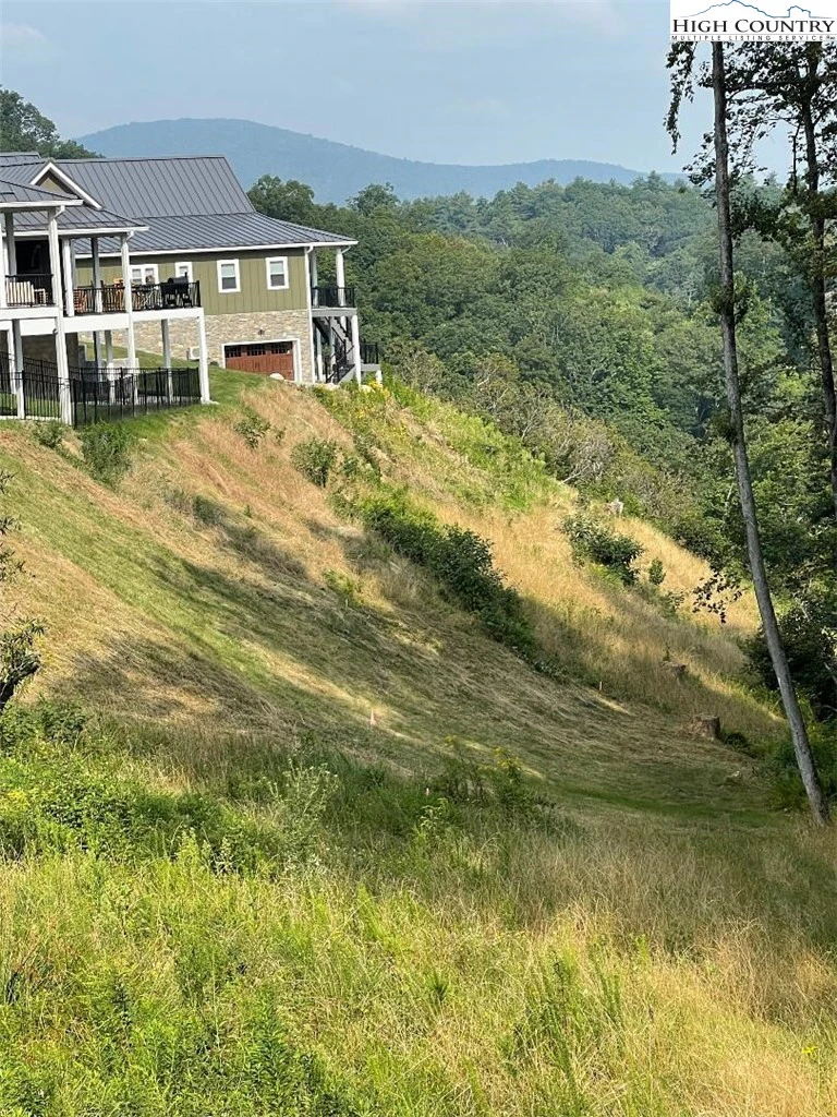 Image number 3 for the current listing