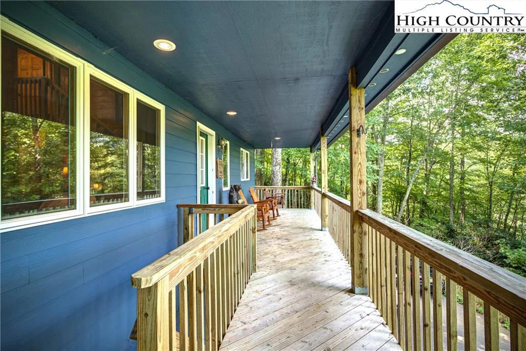 Image number 9 for the current listing