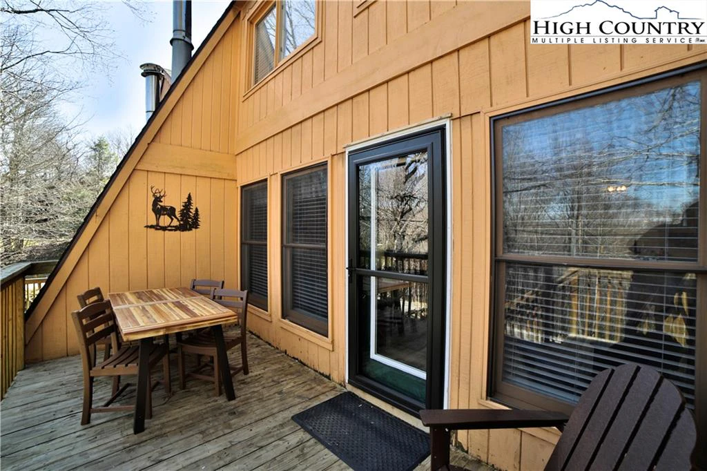 Image number 5 for the current listing