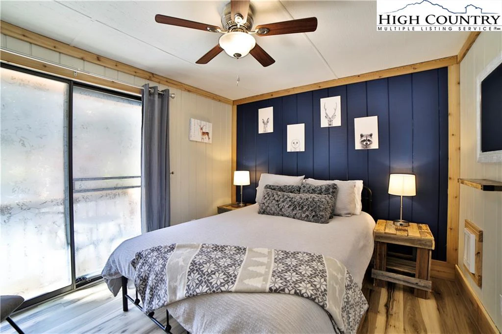 Image number 11 for the current listing