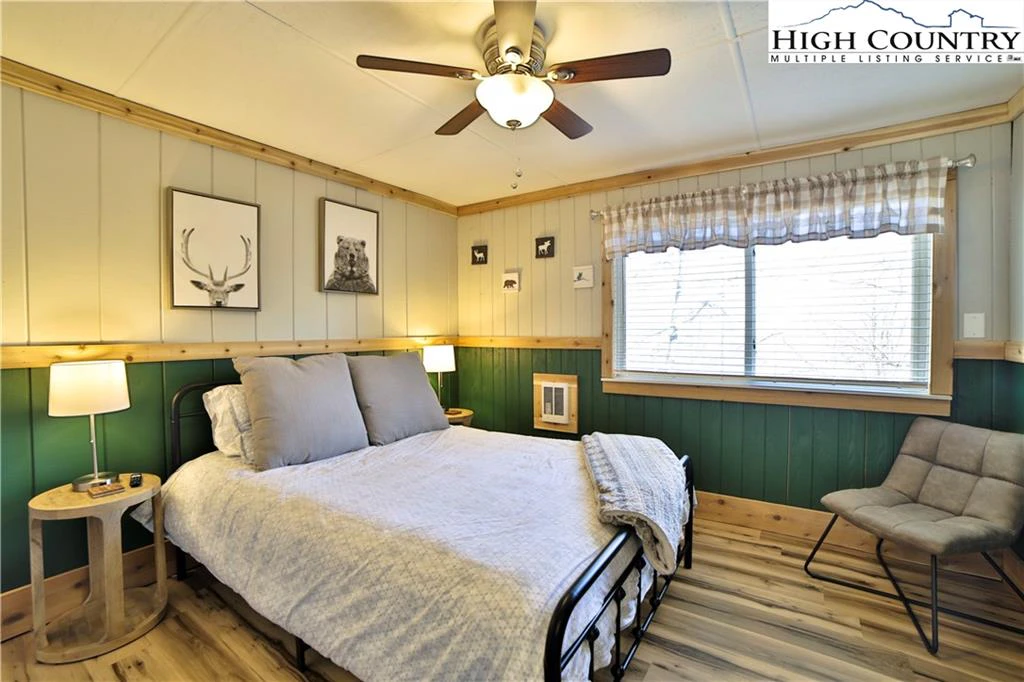 Image number 10 for the current listing