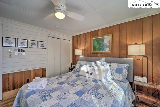 Image number 6 for the current listing