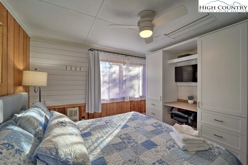Image number 7 for the current listing