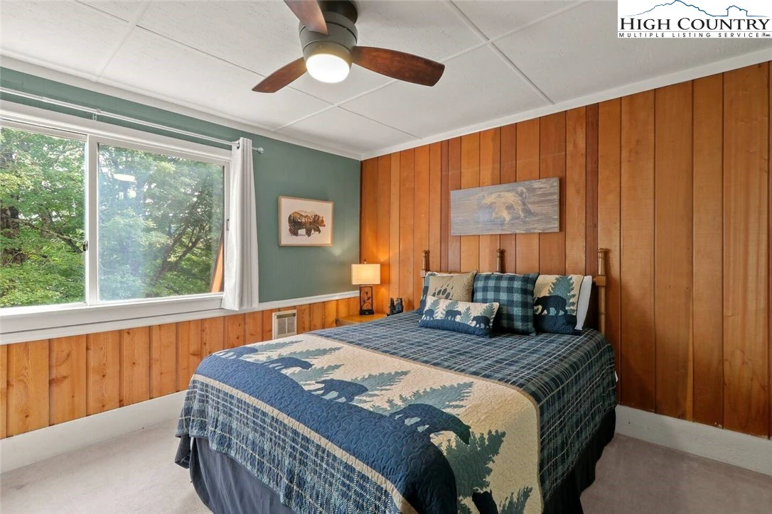 Image number 2 for the current listing