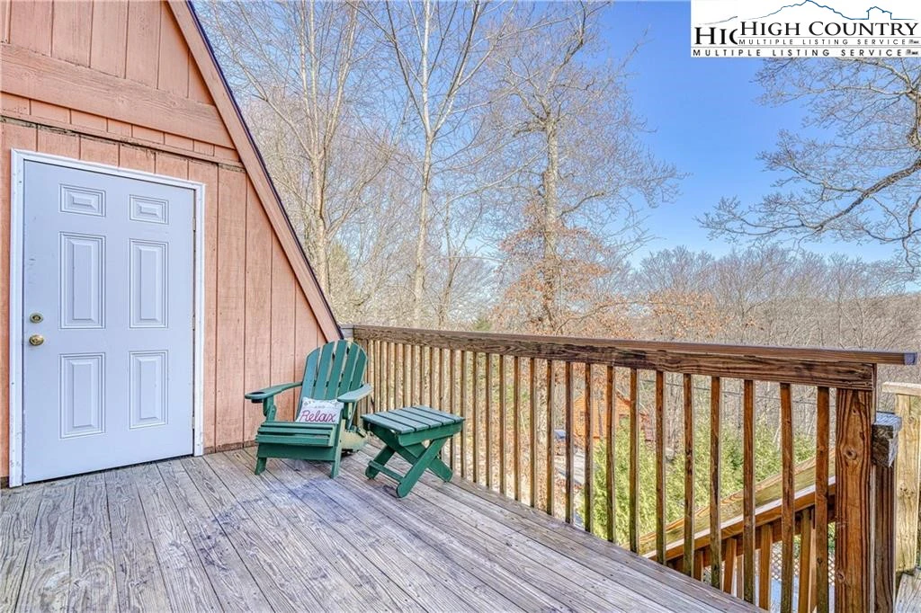 Image number 3 for the current listing