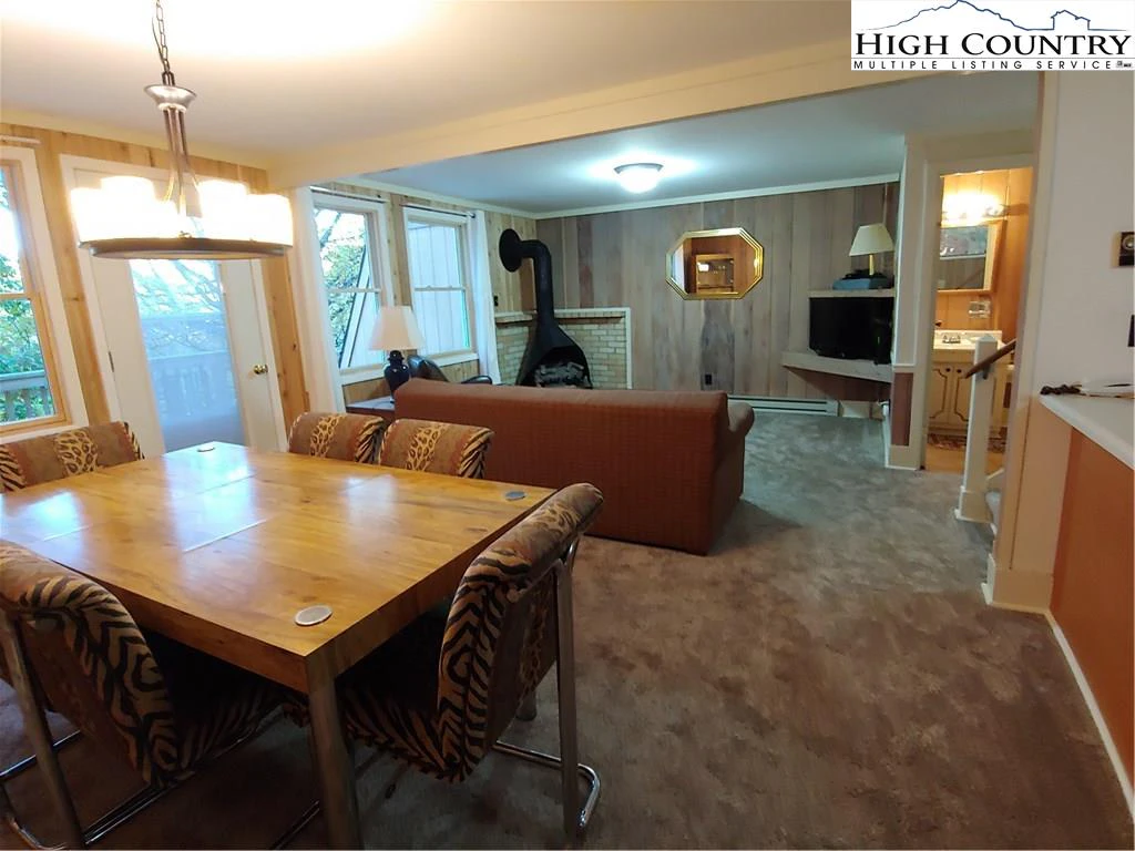 Image number 6 for the current listing