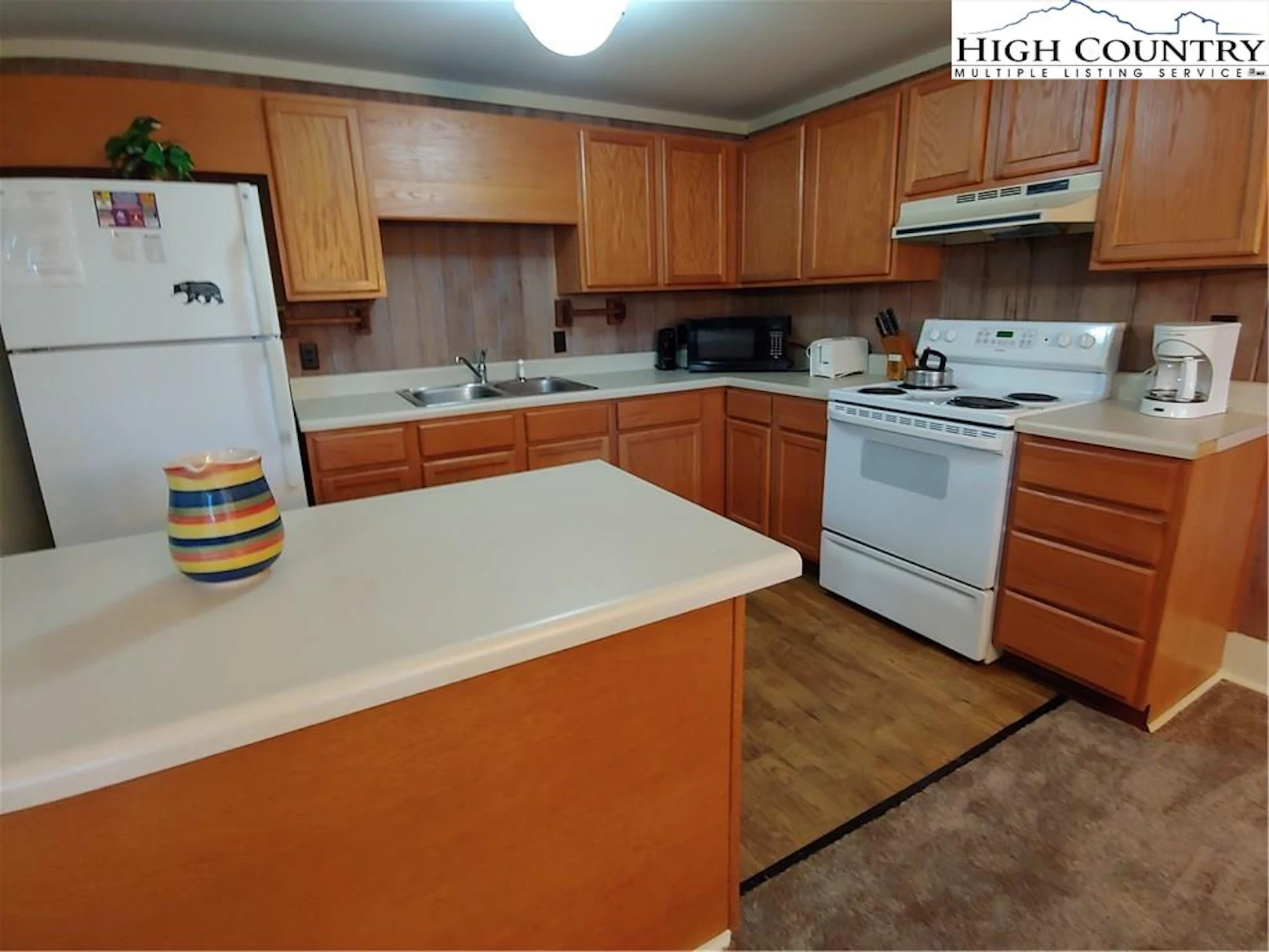 Image number 8 for the current listing