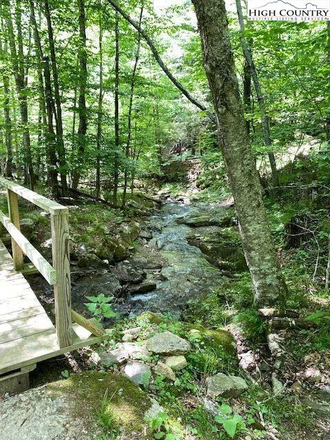 Image number 3 for the current listing