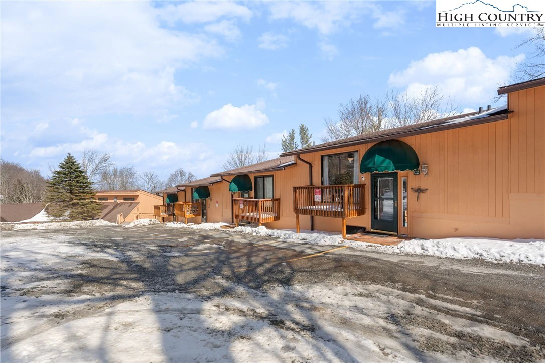 Image number 3 for the current listing