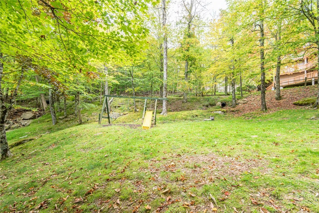 Image number 14 for the current listing