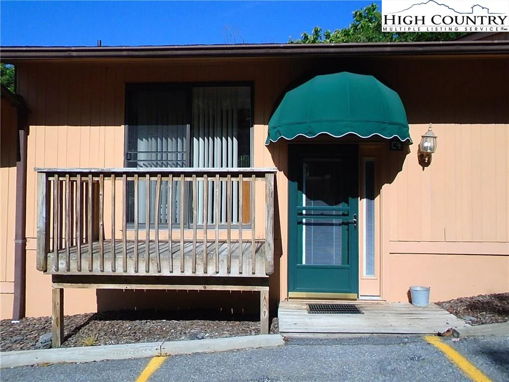 Image number 1 for the current listing