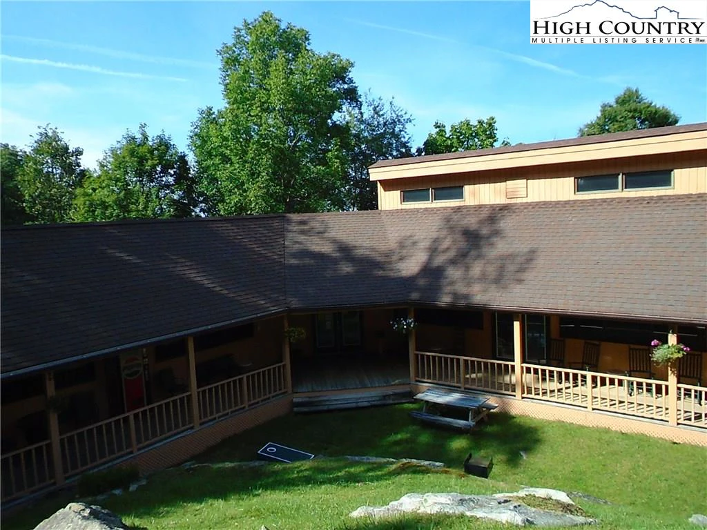 Image number 6 for the current listing