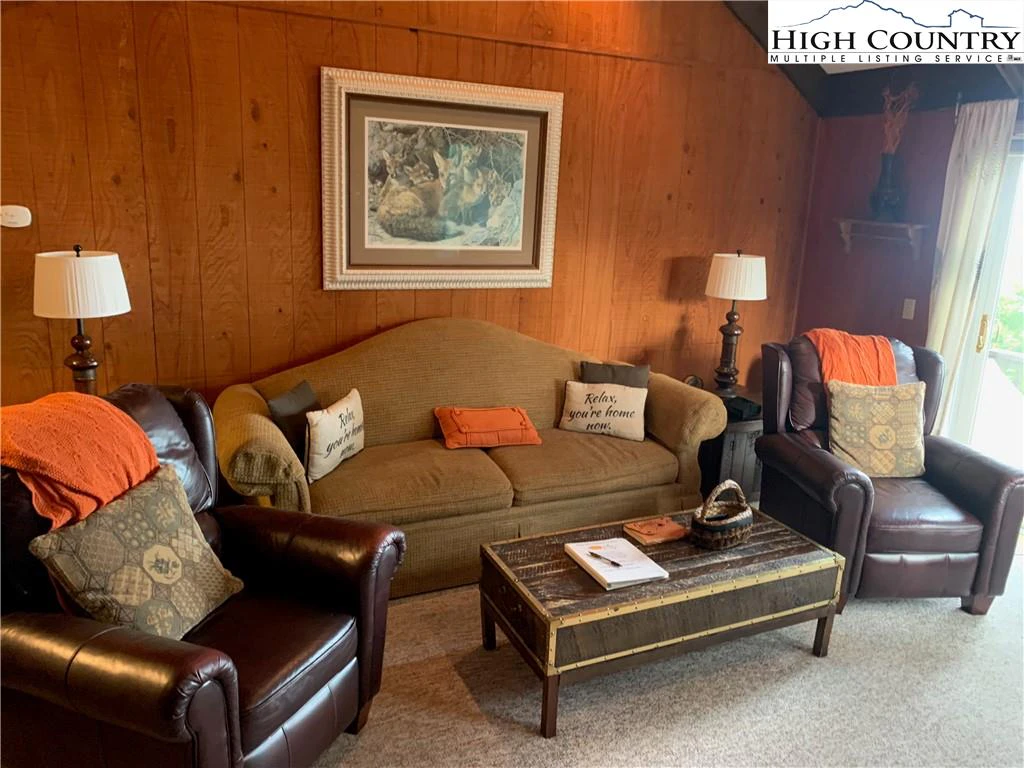 Image number 12 for the current listing