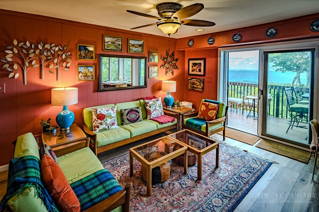 Image number 8 for the current listing