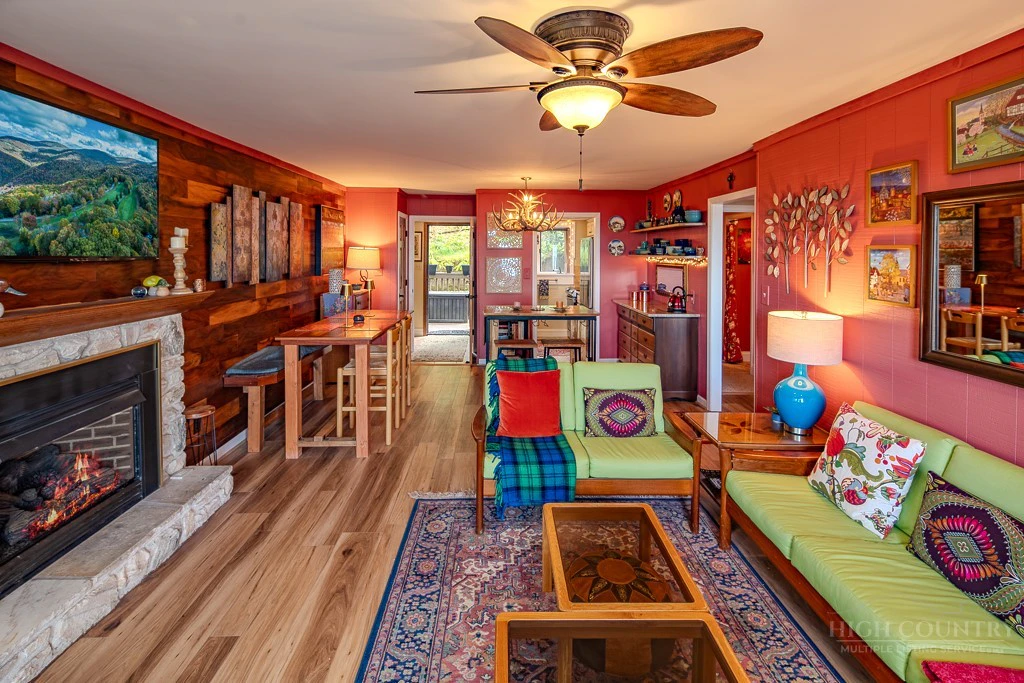Image number 10 for the current listing