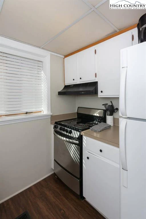 Image number 7 for the current listing