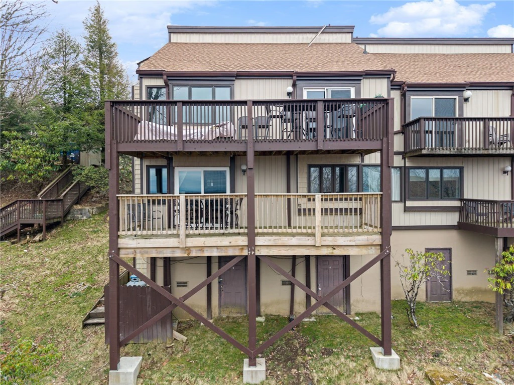 Image number 3 for the current listing