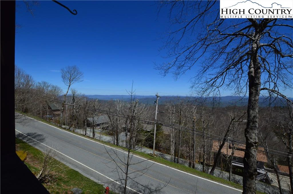 Image number 9 for the current listing