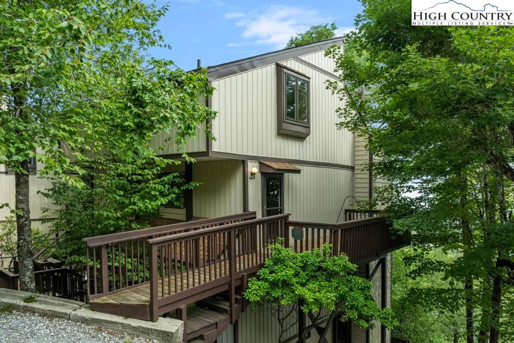 Image number 5 for the current listing