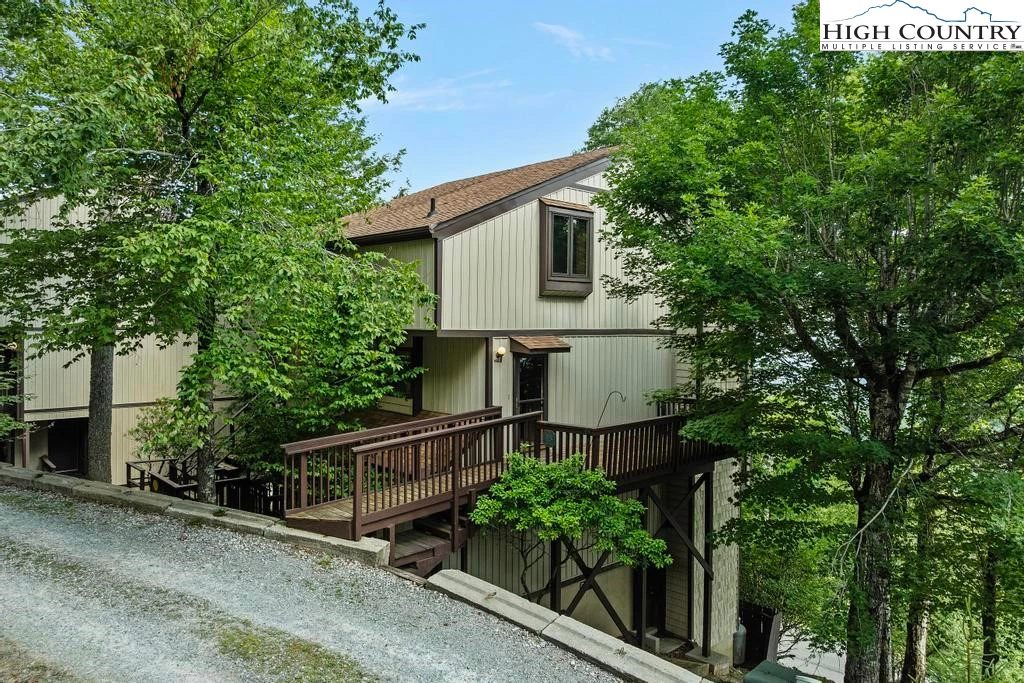 Image number 3 for the current listing
