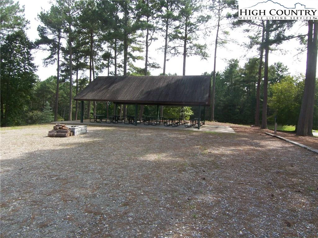 Image number 2 for the current listing