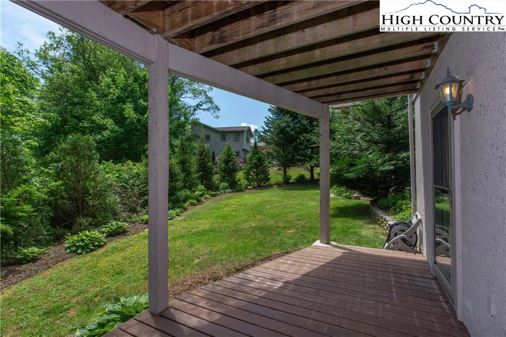 Image number 6 for the current listing