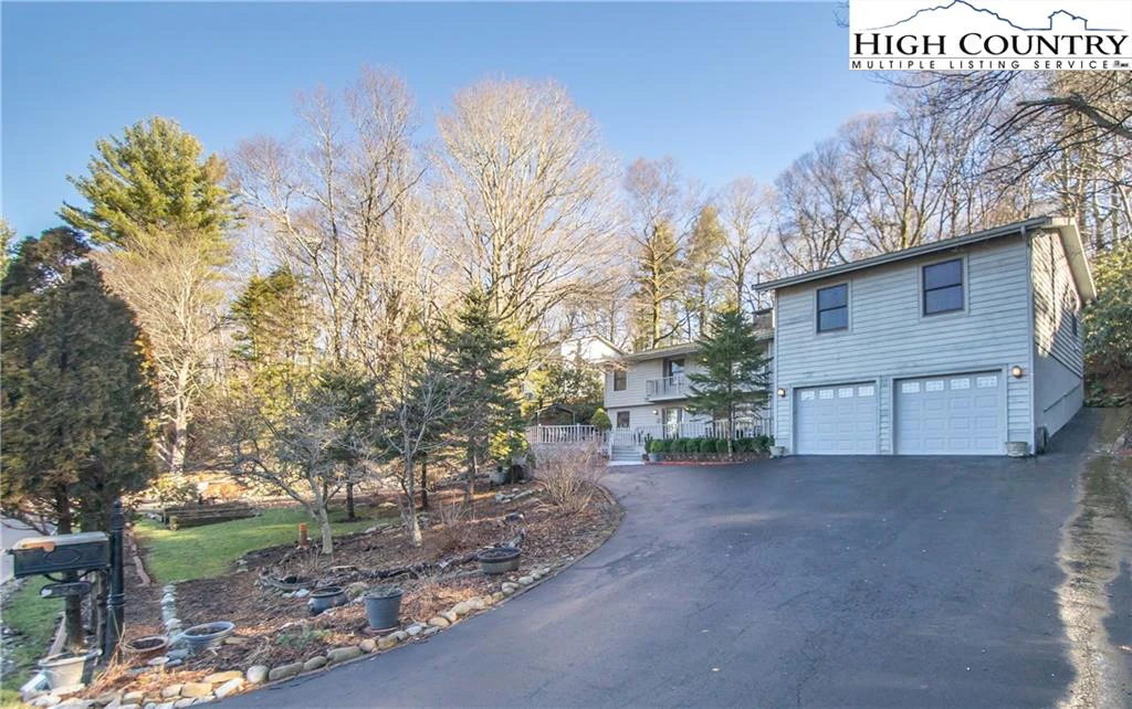 Image number 21 for the current listing