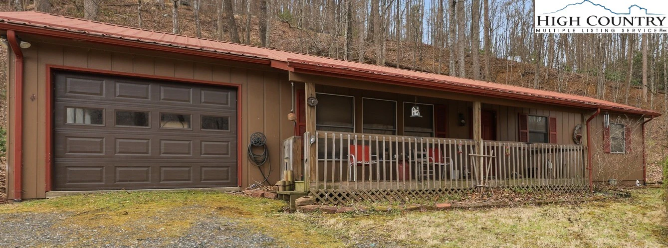 Image number 1 for the current listing