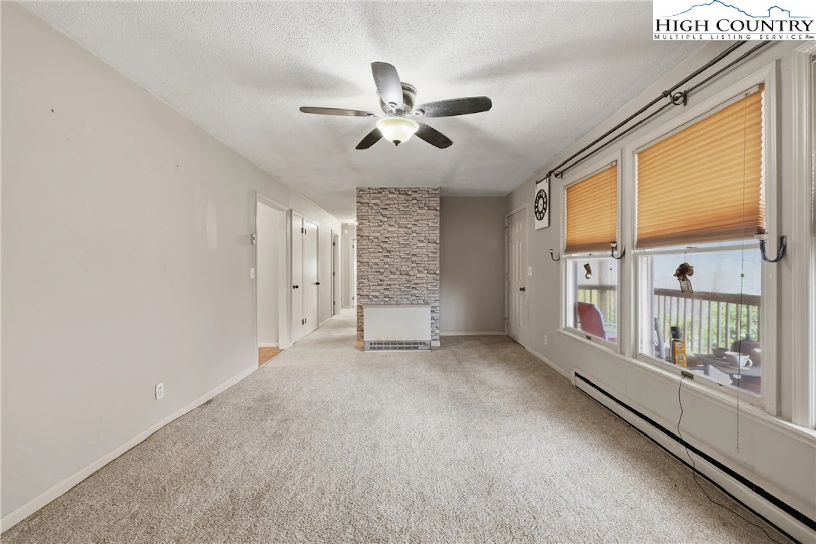 Image number 8 for the current listing