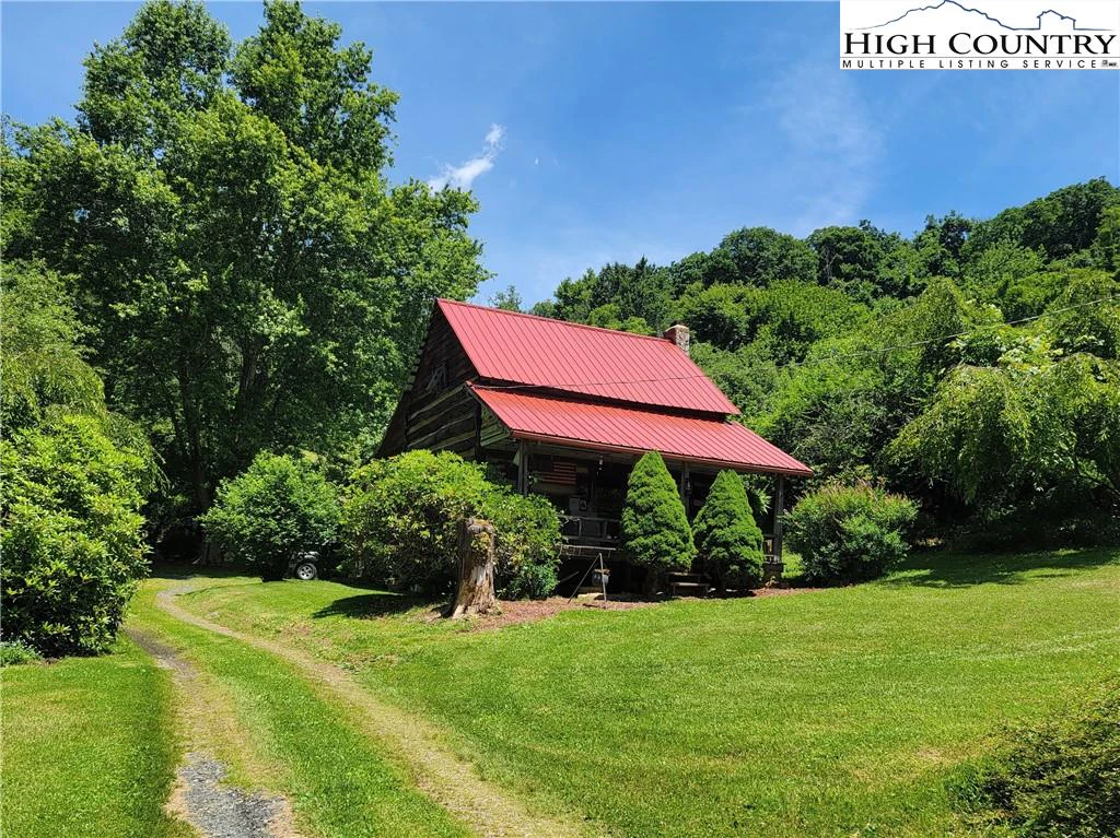 Image number 1 for the current listing