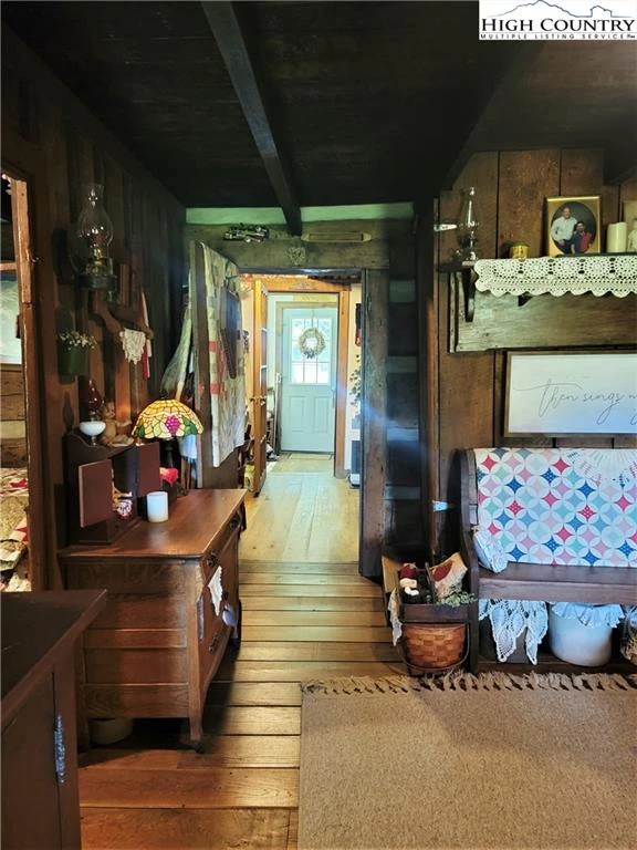 Image number 4 for the current listing