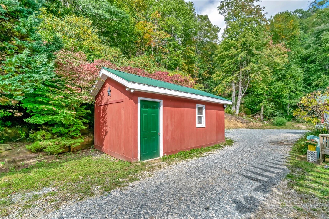 Image number 5 for the current listing