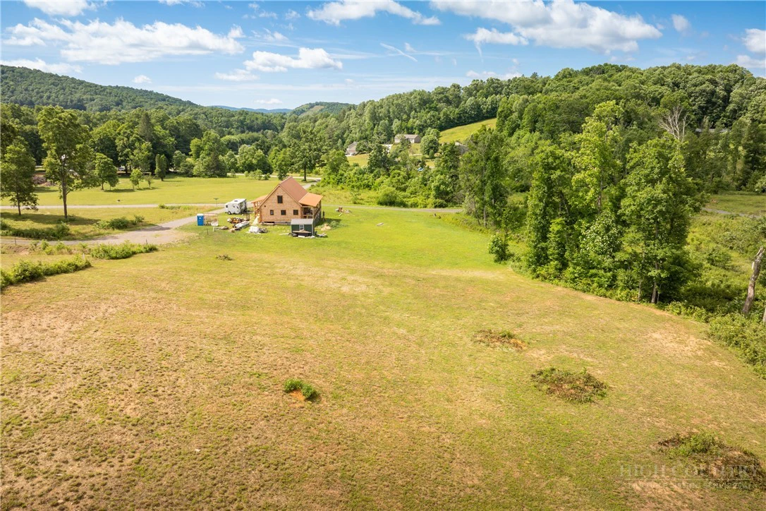 Image number 8 for the current listing