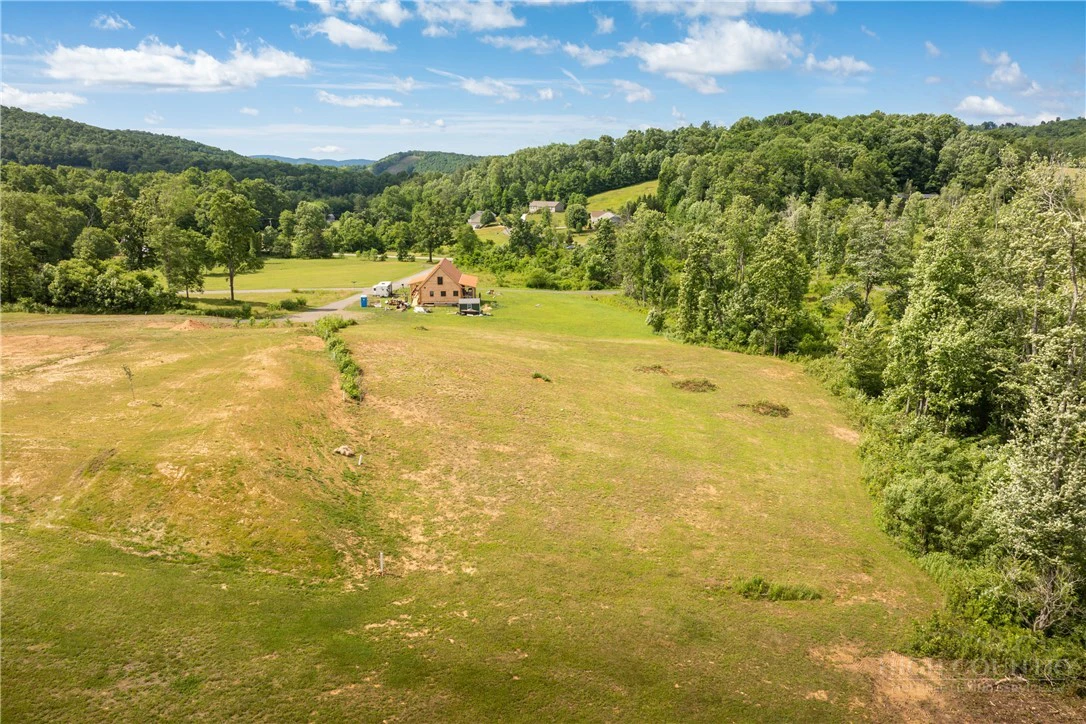 Image number 11 for the current listing