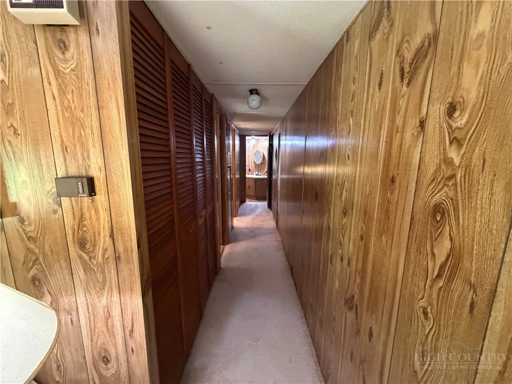 Image number 11 for the current listing