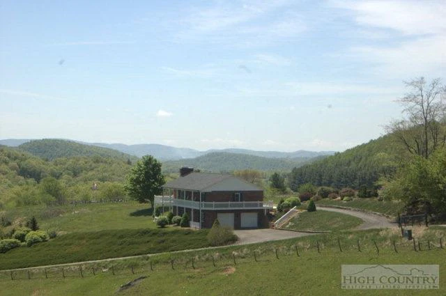 Image number 1 for the current listing