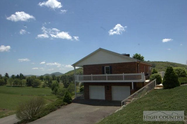 Image number 10 for the current listing