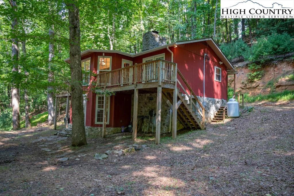 Image number 1 for the current listing